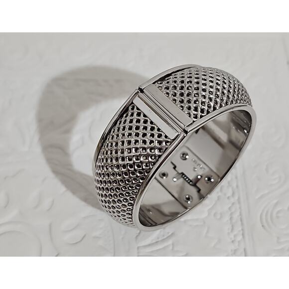 Vintage Sarah Coventry Silver Tone Bangle Clamper Bracelet 3D Metal Mesh - Picture 6 of 8